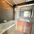 2 Bedroom Apartment for sale at Supalai Place, Khlong Tan Nuea
