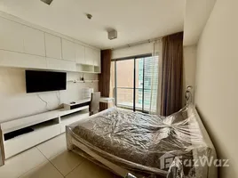 Studio Condo for rent at The Lofts Ekkamai, Phra Khanong