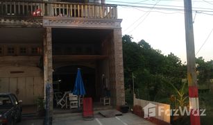 3 Schlafzimmern Shophaus zu verkaufen in Taphong, Rayong 