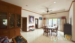 4 Schlafzimmern Villa zu verkaufen in Nong Pla Lai, Pattaya SP Village 4