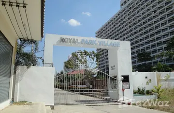 Royal Park Village in ノン・プルー, パタヤ