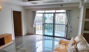 曼谷 Khlong Tan Nuea Royal Castle 3 卧室 公寓 售 