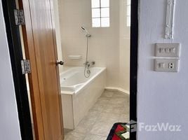 8 спален Таунхаус for rent in All Seasons Place, Lumphini, Khlong Toei