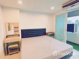 1 Bedroom Condo for rent at ITF Silom Palace, Suriyawong, Bang Rak, Bangkok