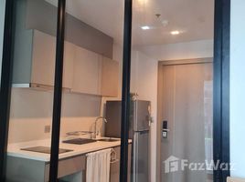 Студия Кондо в аренду в Life Asoke Rama 9, Makkasan, Ратчатхещи, Бангкок, Таиланд