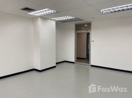 77 кв.м. Office for rent at Sino-Thai Tower, Khlong Toei Nuea