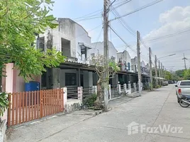 2 Schlafzimmer Reihenhaus zu verkaufen in Ban Bueng, Chon Buri, Ban Bueng, Ban Bueng