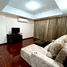 2 Bedroom Apartment for rent at Le Vanvarothai, Si Lom