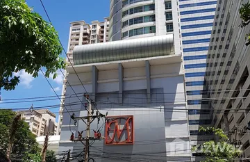 The Master Centrium Asoke-Sukhumvit in Khlong Toei Nuea, Бангкок