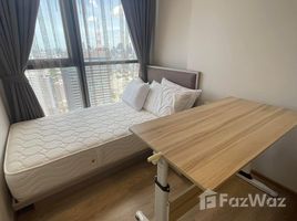 2 спален Кондо в аренду в Oka Haus, Khlong Tan