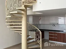 1 спален Квартира на продажу в Wind Tower 2, Lake Almas West