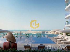 2 Bedroom Apartment for sale at Seapoint, EMAAR Beachfront