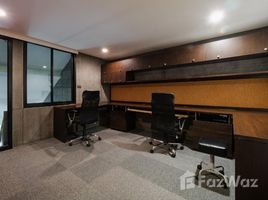 116 кв.м. Office for rent in Бангкок, Khlong Tan Nuea, Щаттхана, Бангкок