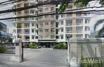 Ussakan Place Ladprao in Khlong Chaokhun Sing, Бангкок