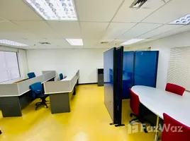 57 кв.м. Office for rent at Ocean Tower 2, Khlong Toei Nuea