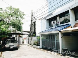 3 Bedrooms Villa for rent in Khlong Tan Nuea, Bangkok Nice Townhouse for Rent in Ekkamai
