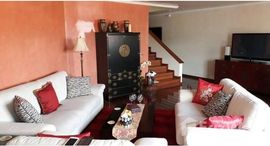 Beautifully Furnished Two-Story Luxury Penthouse中可用单位