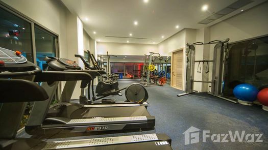 Фото 1 of the Communal Gym at The View