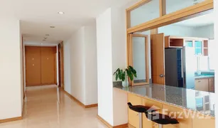 3 Bedrooms Condo for sale in Thung Mahamek, Bangkok Esmeralda Apartments