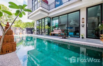 Wallaya Villa Pasak Soi 8 in ศรีสุนทร, ภูเก็ต