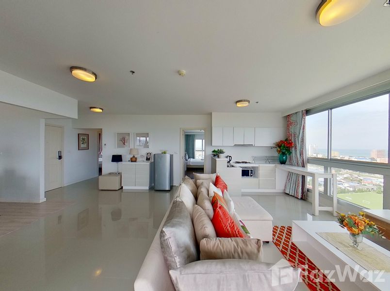 Penthouses with Co-Working Space / Meeting Room for Rent in Thailand