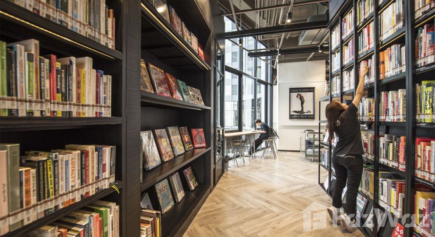 รูปถ่าย 1 of the Library / Reading Room at ไอดีโอ คิว จุฬา-สามย่าน