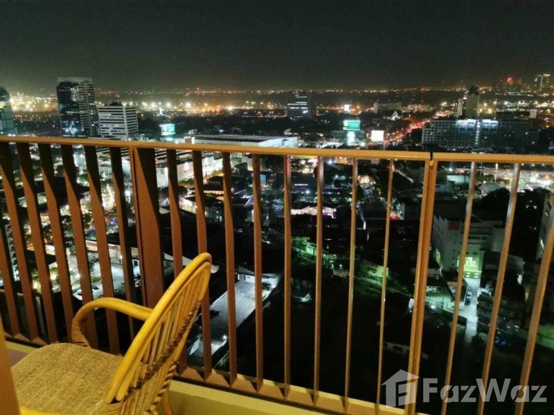 For sale 4 bed condo in Khlong Toei, Bangkok