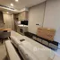 1 chambre Condominium à louer à , Khlong Toei Nuea