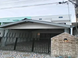 3 Bedroom Townhouse for sale in Khlong Phra Udom, Nonthaburi, Khlong Phra Udom, Pak Kret, Nonthaburi