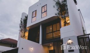 3 Bedrooms Townhouse for sale in Bang Chak, Bangkok 