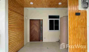 3 Bedrooms Townhouse for sale in Thung Wat Don, Bangkok 