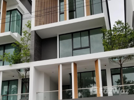 3 Bedroom Townhouse for sale at Glam Ladprao 71, Lat Phrao, Lat Phrao