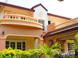 7 Schlafzimmer Haus zu vermieten in Mueang Pathum Thani, Pathum Thani, Lak Hok, Mueang Pathum Thani