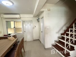 4 спален Таунхаус for sale in Samrong Nuea, Mueang Samut Prakan, Samrong Nuea