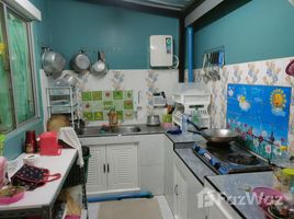 3 Bedroom Townhouse for sale at Baan Pruksa 125 Ladkrabang-Suvarnabhumi 3, Nong Prue, Bang Phli