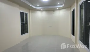 Дом, 3 спальни на продажу в Nong Prue, Паттайя Chock Chai Garden Home 3