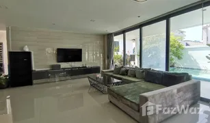 6 Bedrooms Villa for sale in Na Kluea, Pattaya 