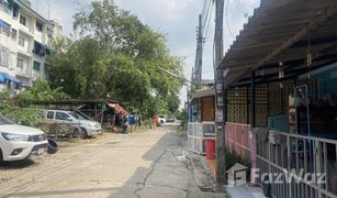 2 Schlafzimmern Reihenhaus zu verkaufen in Nong Khaem, Bangkok Ban Saranporn