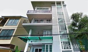 N/A Office for sale in Sam Sen Nai, Bangkok 