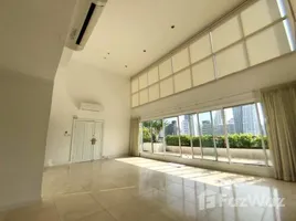 3 chambre Penthouse à vendre à Baan Ploenchit., Lumphini