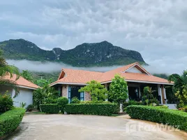 3 Bedroom House for sale in Sam Roi Yot, Hua Hin, Sam Roi Yot, Sam Roi Yot, Prachuap Khiri Khan, Thailand