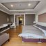 1 спален Квартира в аренду в Nusa State Tower Condominium, Si Lom