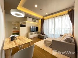 The Lumpini 24에서 임대할 2 침실 콘도, Khlong Tan