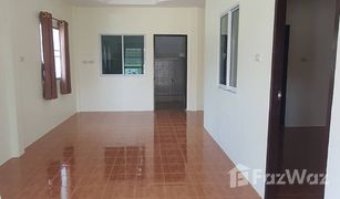 2 Schlafzimmern Reihenhaus zu verkaufen in Bang Lamung, Pattaya Lapatrada Village 3