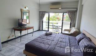 芭提雅 农保诚 Yensabai Condotel 开间 公寓 售 