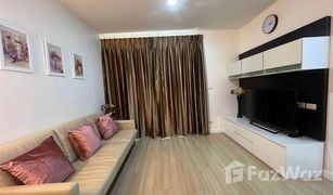 2 Bedrooms Condo for sale in Si Lom, Bangkok Life At Sathorn 10