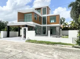ขายวิลล่า 5 ห้องนอน ในโครงการ Brand New Pool Villa for Sale in Chalong, ฉลอง