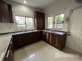 6 Bedroom House for sale in BRT Station, Bangkok, Phra Khanong Nuea, Watthana, Bangkok