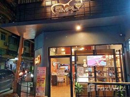 ร้านขายของ 1 ห้องนอน ให้เช่า ในทำเล ดินแดง, กรุงเทพมหานคร, ดินแดง, ดินแดง, กรุงเทพมหานคร