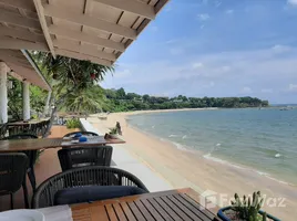 2 Bedroom Condo for sale at The Peak Towers, Nong Prue, Pattaya